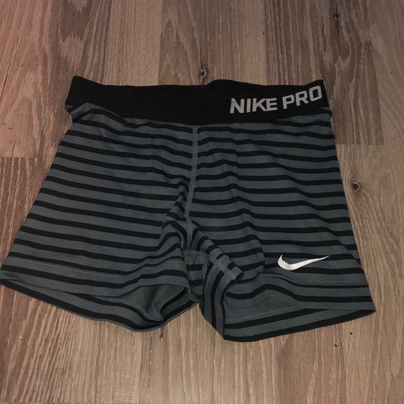 nike pro striped shorts